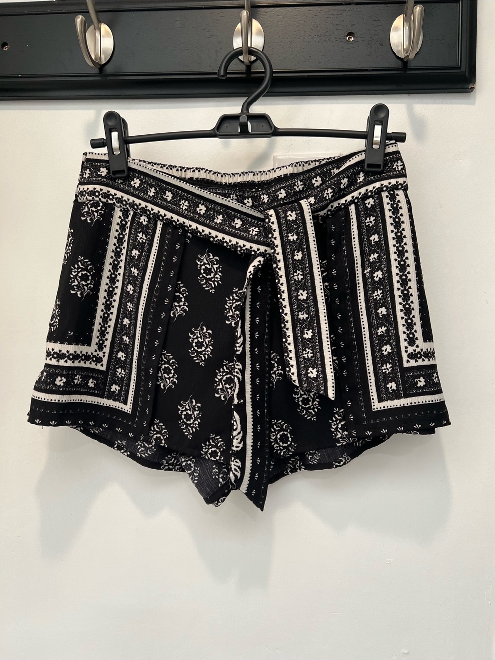 Socialite Short